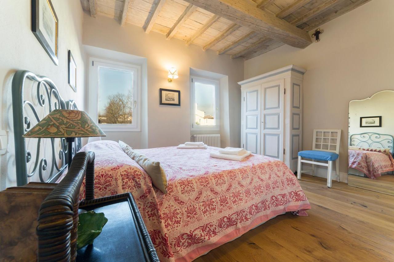 Apartment Oltrarno Real Mood Florentine Florenz