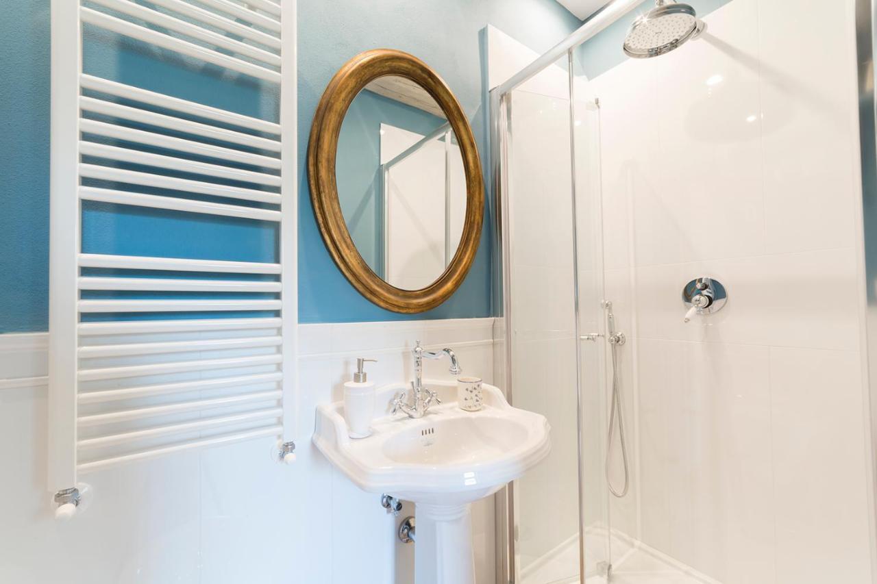 Oltrarno Real Mood Florentine Apartment Florenz